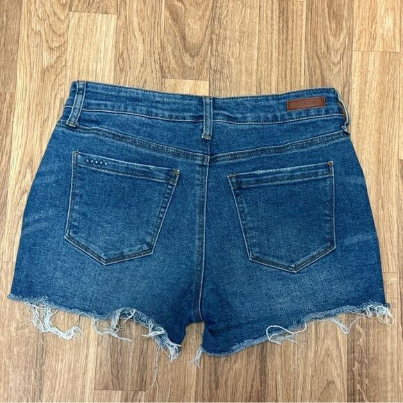 BlankNYC The Essex Classic Cut-Off Short - Picture 3 of 3